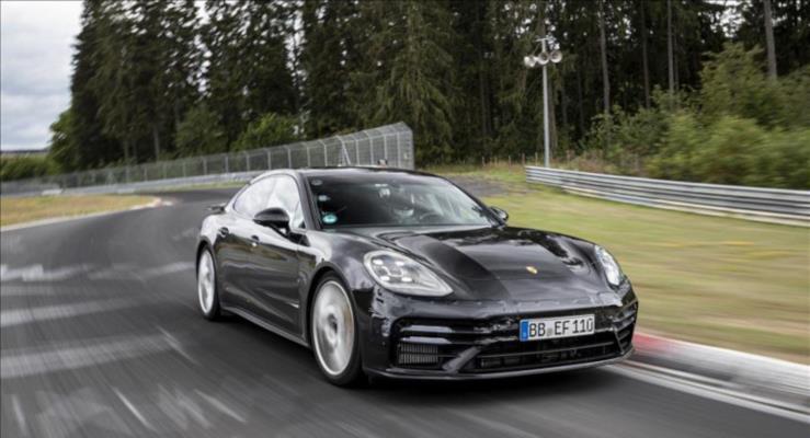 Michelin lastiklerle donatlm Porsche Panamera'dan ring turu rekoru