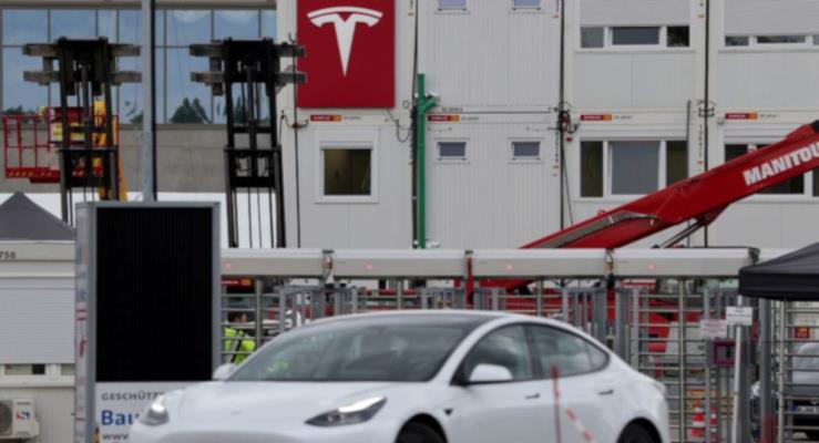 Musk, Tesla'y Rusya'da retmeyi Dnyor