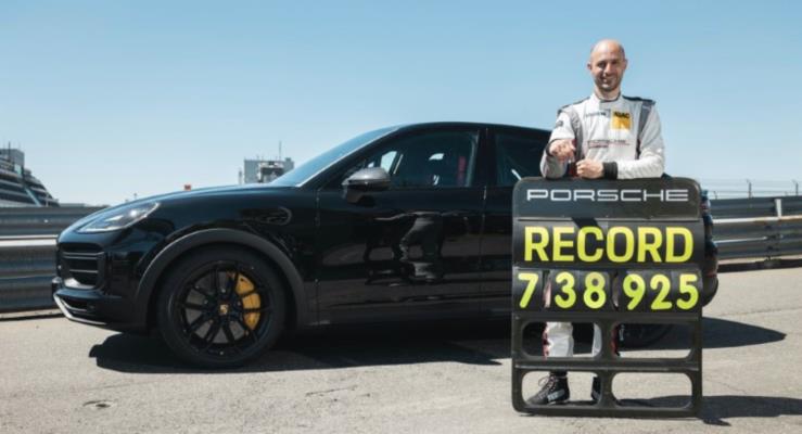 Nrburgring Nordschleife'de Porsche Cayenne rekoru