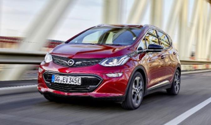 Opel Ampera-e tek arjla 750 km gidebiliyor