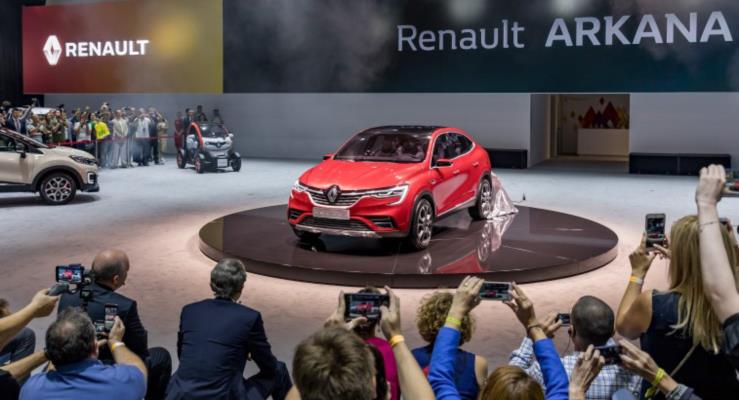Renault Arkanann coupe stilinin crossover piyasasnda fark yaratmasn bekliyor