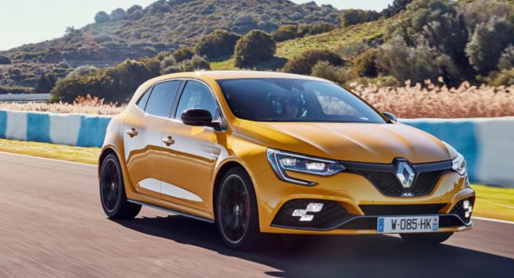 Renault CEO'su Elektrikli Otomobilleri Erken Zorunlu Klmann evreye Zarar Verebileceini Syledi
