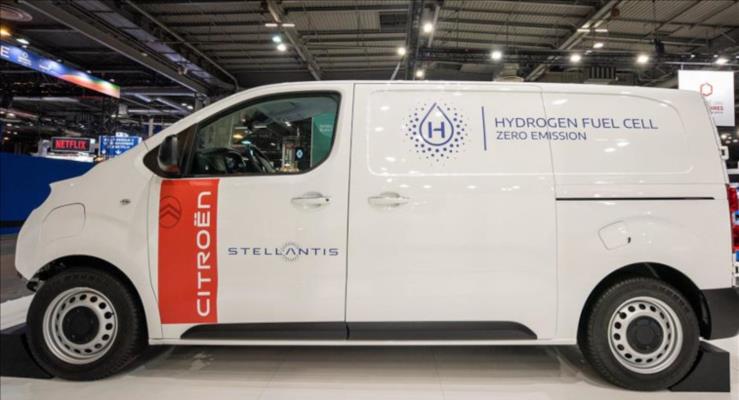 Stellantis, Paris Otomobil Fuarı'na elektrikli ürün gamıyla katıldı