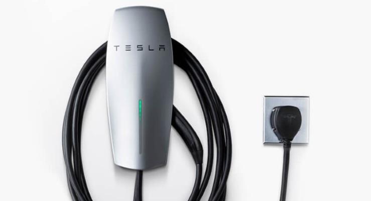 Tesla’dan yeni taşınabilir hızlı şarj