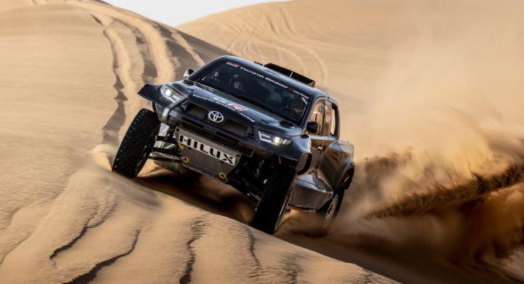 Toyota GR DKR Hilux T1+ Dakar Rallisi'ne Hazrlanyor 