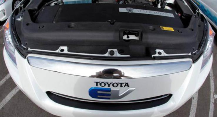Toyota ve Mazda elektrikli otomobil retmek iin glerini birletirdi
