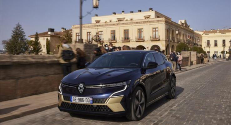 Yeni Megane E-Tech yzde 100 Elektrikli'ye EuroNCAP'ten 5 yldz