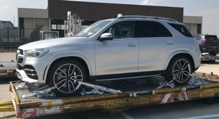 Yeni Mercedes GLE neredeyse kamuflajsz grntlendi