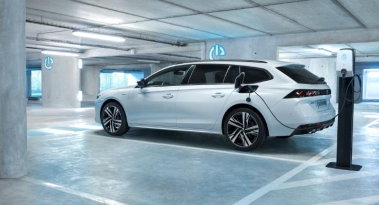 Yeni Peugeot plug-in hybrid verimlilii ile heyecan uyandryor