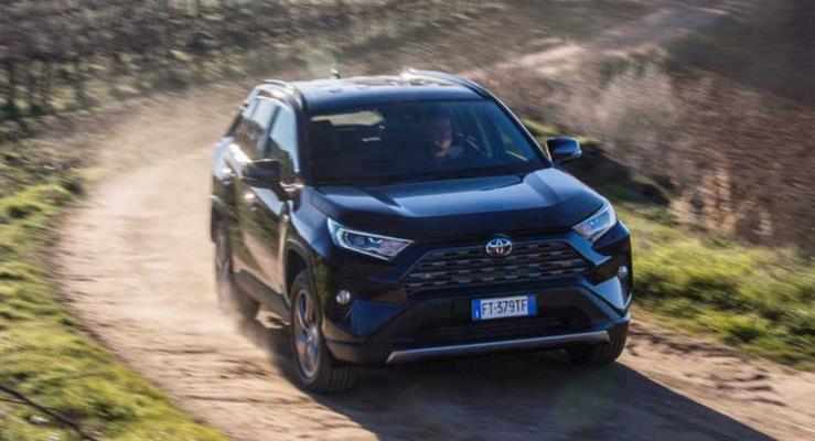 Yeni Toyota Corolla ve Yeni RAV4e Euro NCAPten 5 Yldz