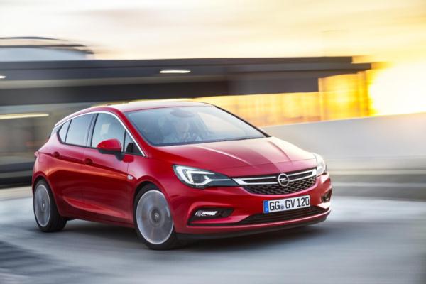 İŞte yenİ 2016 opel astra'nin İlk gÖrÜntÜlerİ