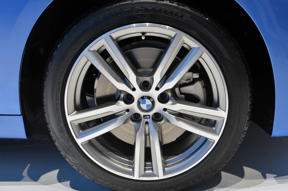 YEN BMW 2 SERS ACTVE TOURER CENEVRE RESM GALERS