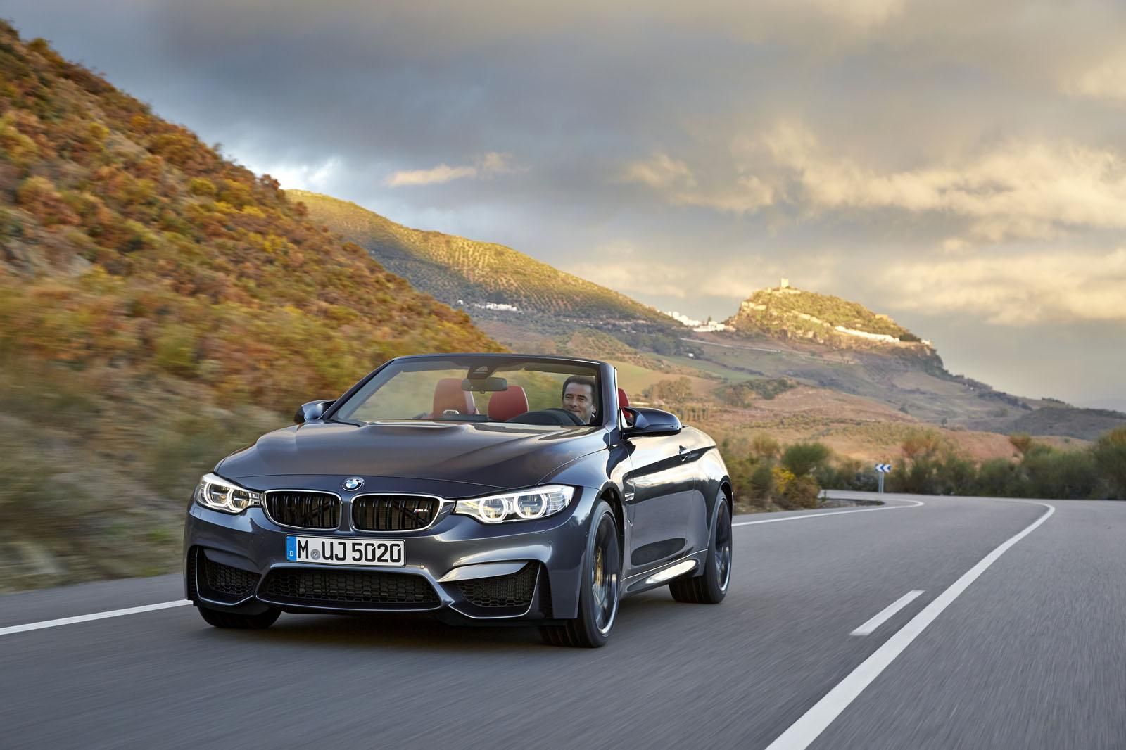 YEN 2014 BMW M4 CONVERTBLE RESM FOTORAF GALERS