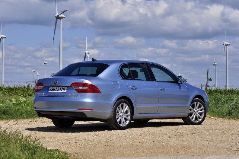 YEN� SKODA SUPERB 1.8 TSI 4X4 GALER�