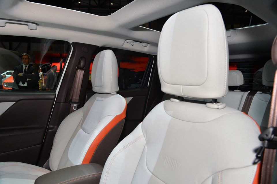 YEN JEEP RENEGADE CENEVRE RESM GALERS