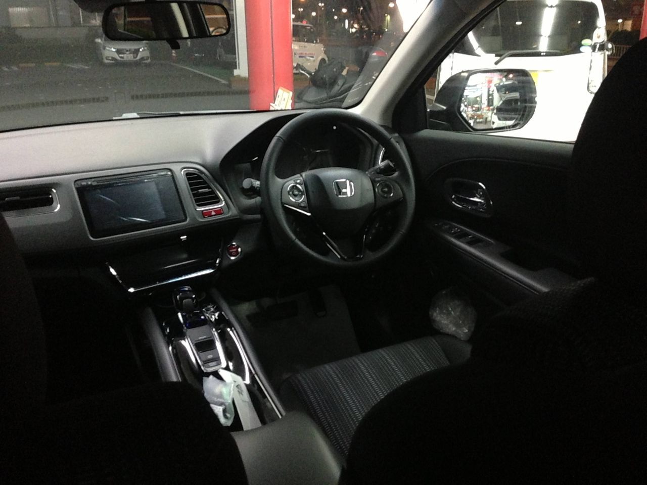YEN HONDA VEZEL JAPONYA'DA SATITA RESM GALERS