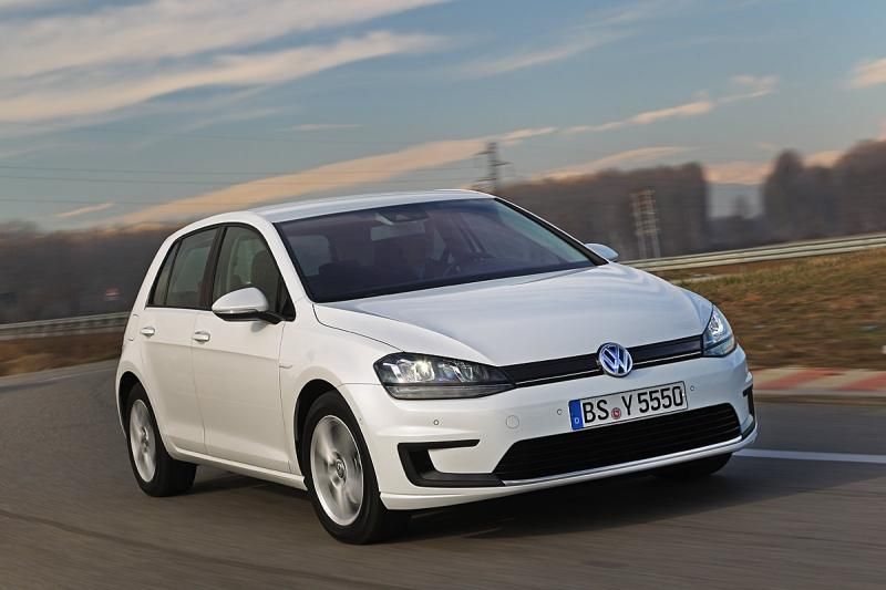 VOLKSWAGEN E GOLF GALER