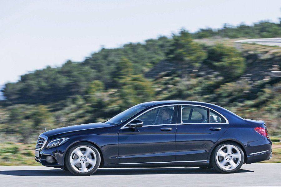 YEN MERCEDES C SERS AVRUPA YOLLARINDA RESM GALERS