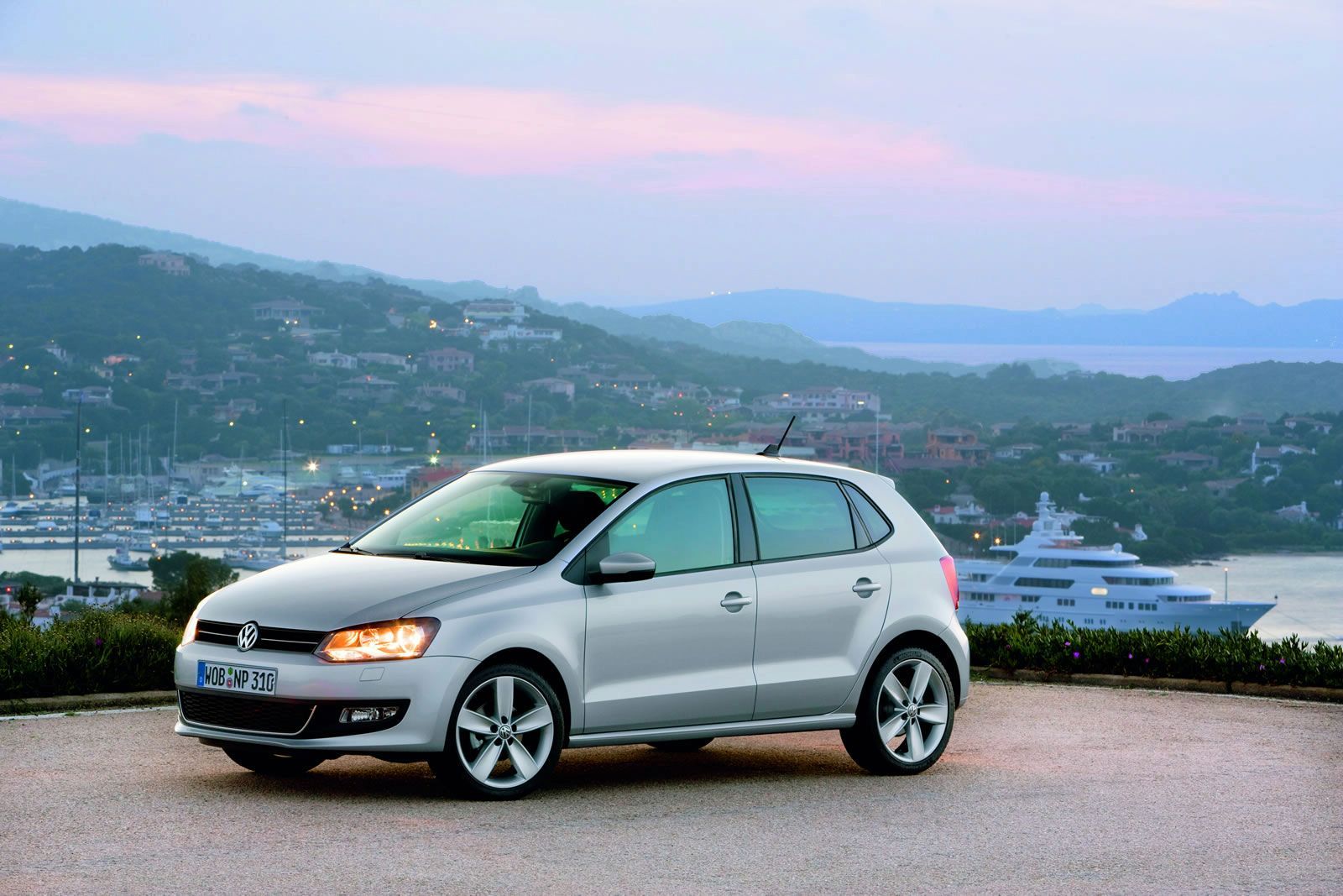 VOLKSWAGEN POLO GALER