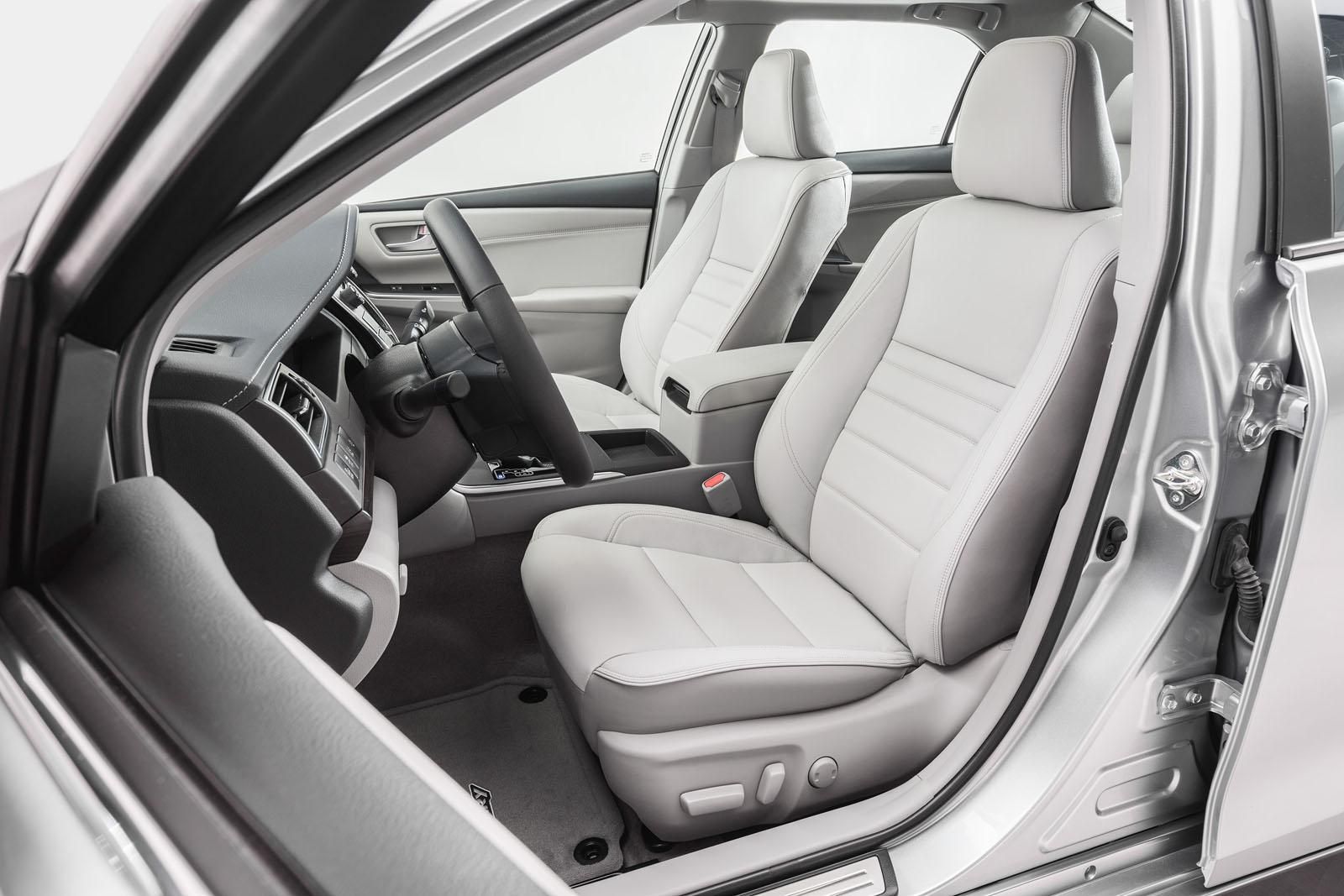 YEN 2015 TOYOTA CAMRY AMERKAN VERSYON RESM GALERS