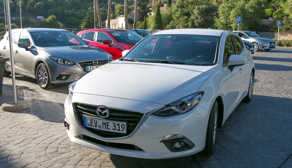 YEN MAZDA 3 BARCELONA BASIN TANITIM RESM GALERS