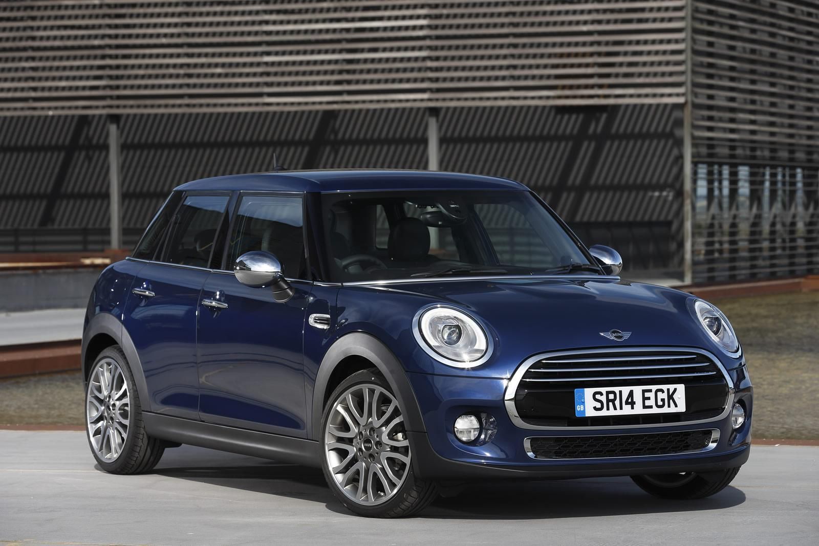 BE KAPILI MN COOPER D RESM GALERS