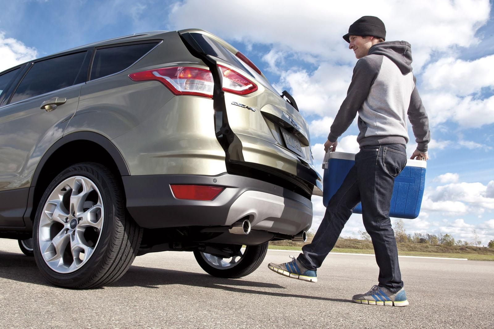 FORD KUGA (2013) GALER