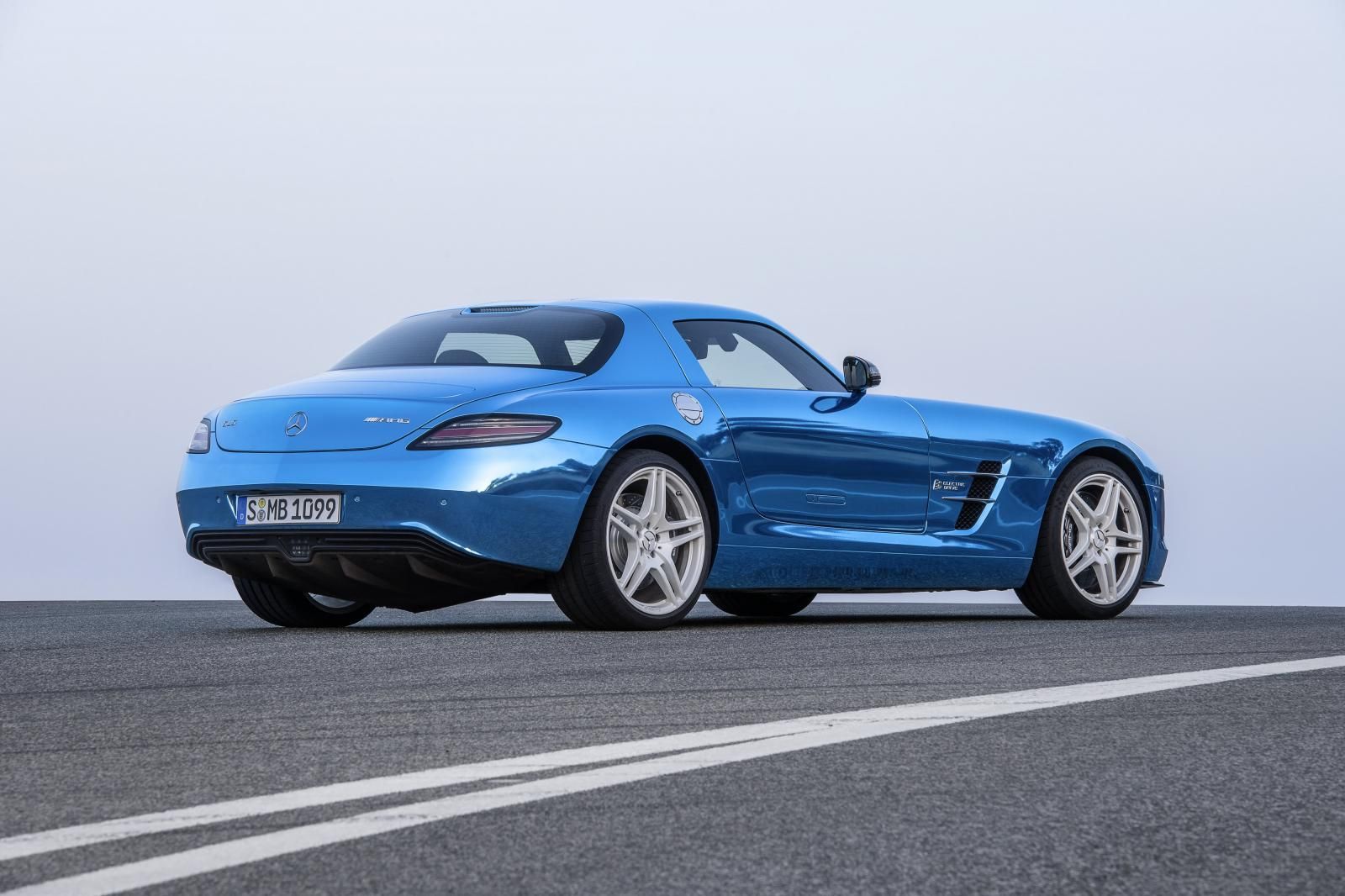 MERCEDES SLS EV (2012) GALER