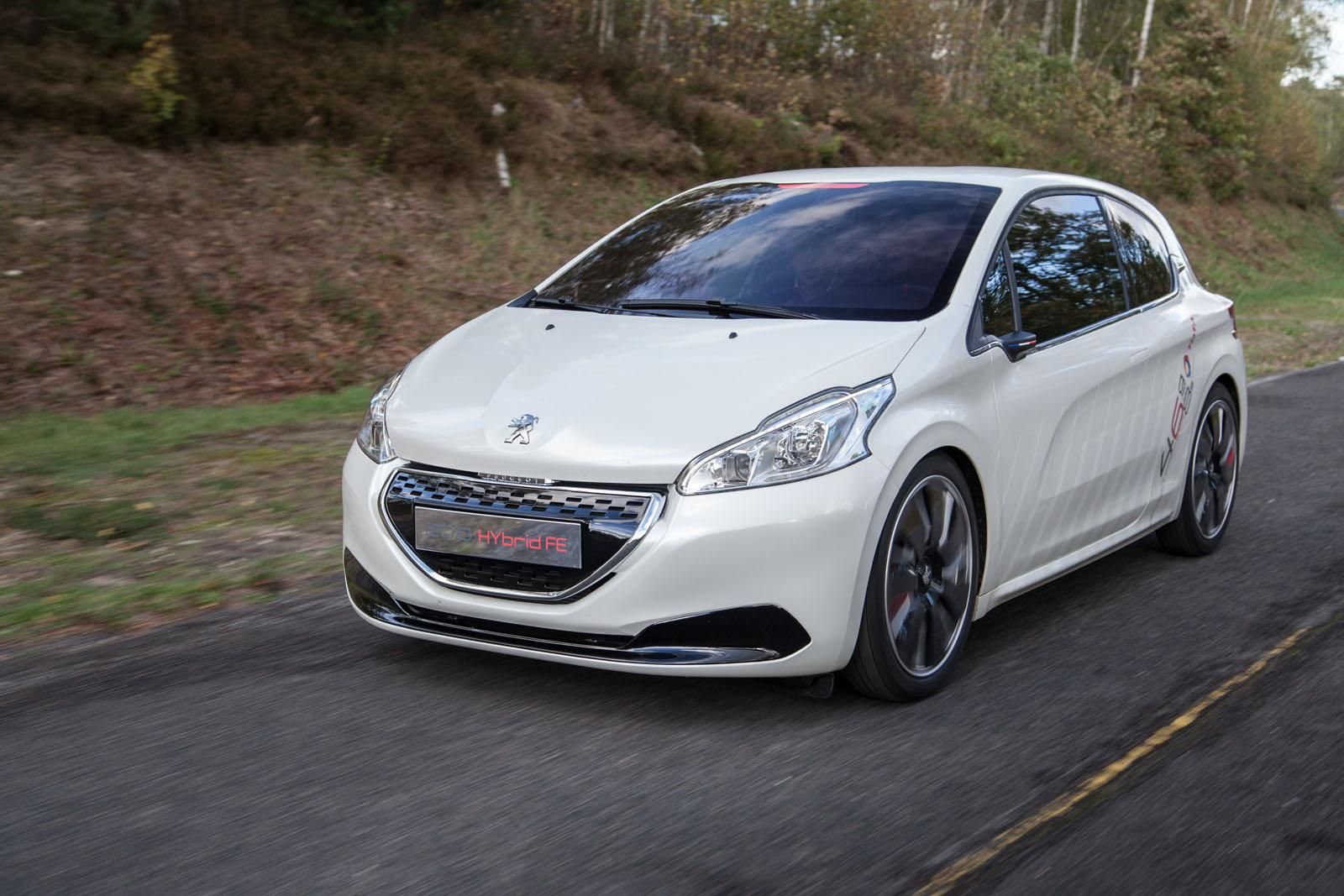 PEUGEOT 208 FE HYBRID AYRINTILI RESM GALERS