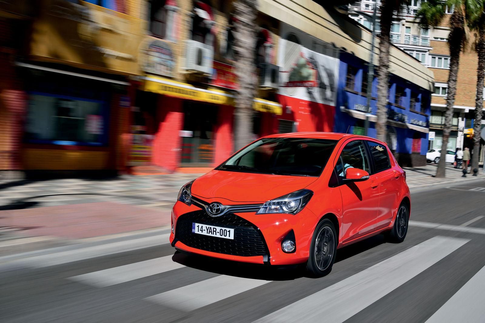 YEN 2015 MAKYAJLI TOYOTA YARS DETAYLI RESM GALERS
