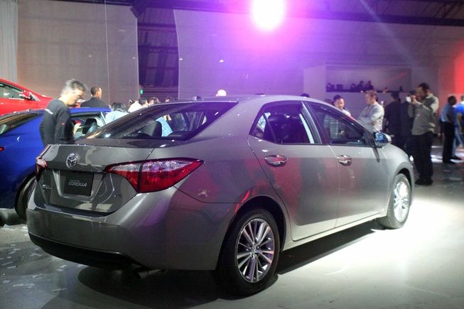 YEN TOYOTA COROLLA AMERKAN VERSYON LANSMAN GALERS