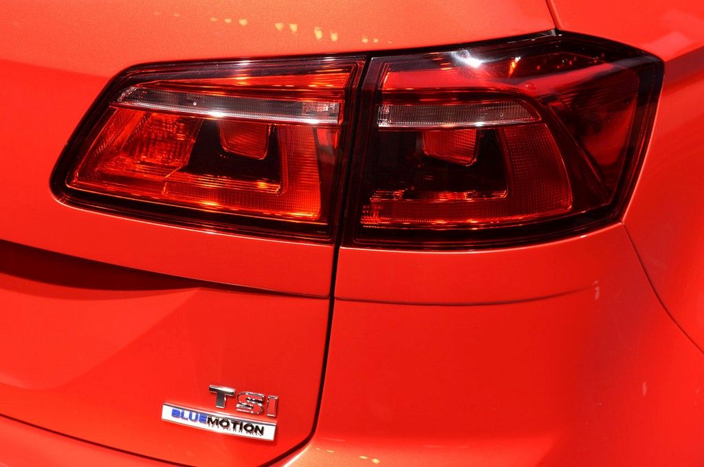 YEN� VOLKSWAGEN SPORTSVAN FRANKFURT LANSMAN RES�M GALER�S� 