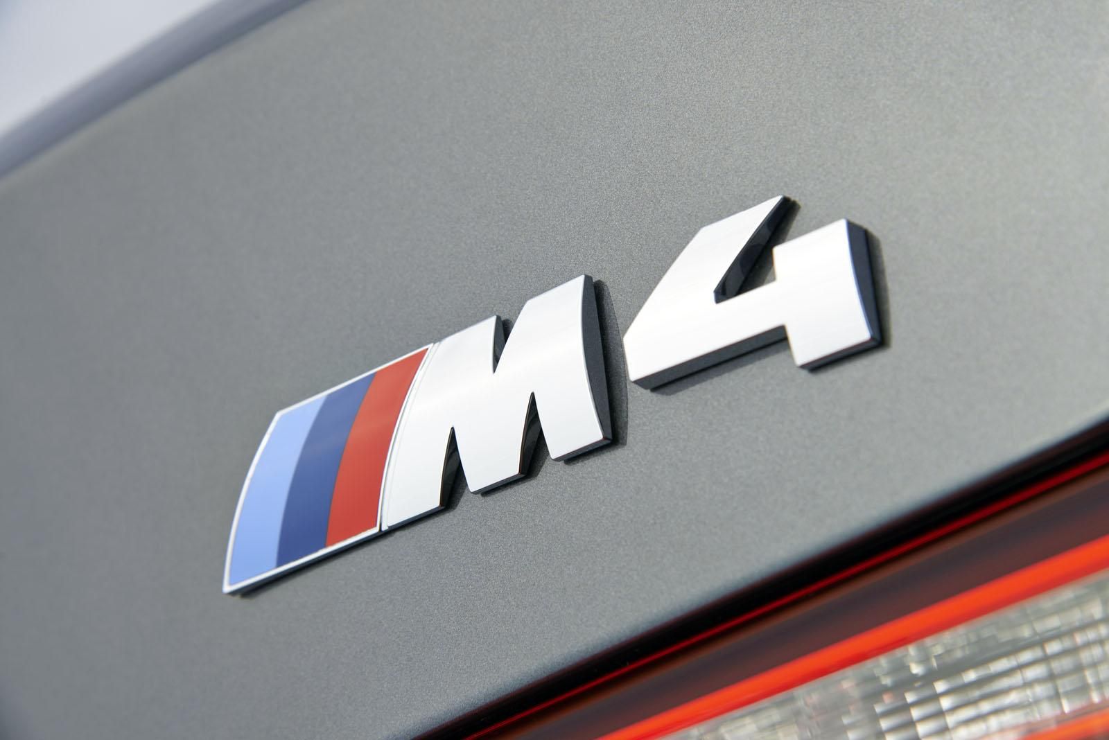 YEN 2014 BMW M4 CONVERTBLE RESM FOTORAF GALERS