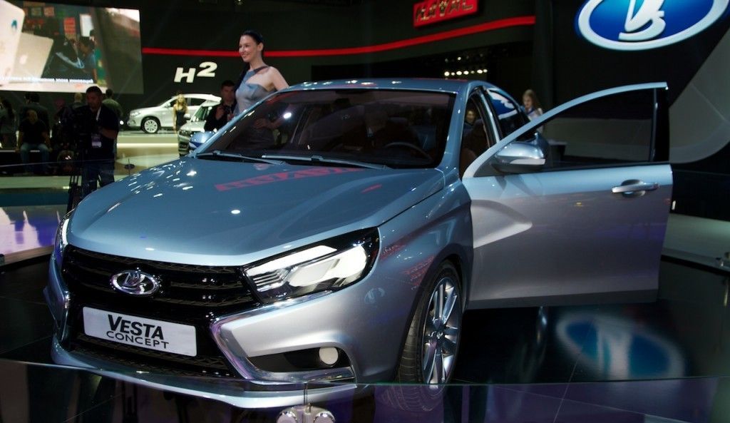LADA VESTA KONSEPT MOSKOVA'DA RESM GALERS