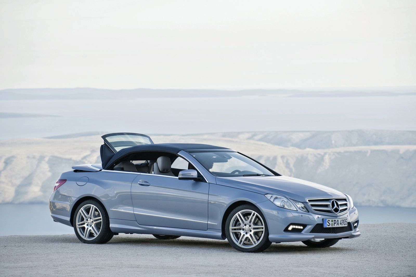 MERCEDES E CONVERTIBLE (2010) GALER