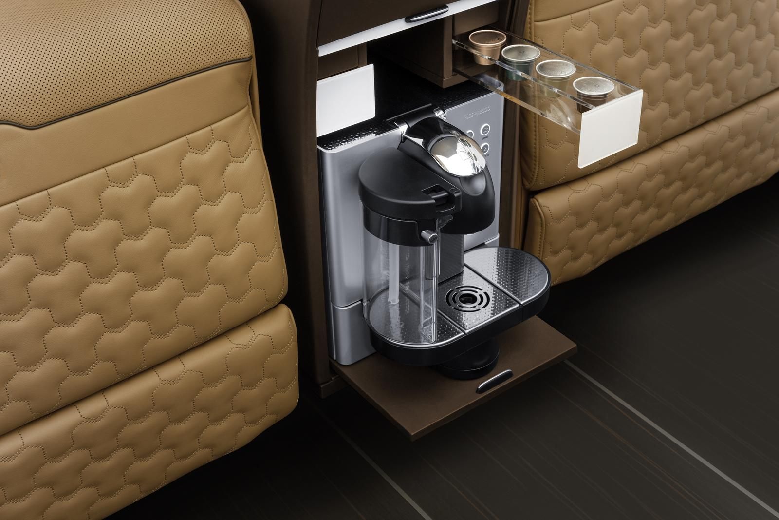 MERCEDES SPRNTER BRABUS BUSNESS LOUNGE RESM GALERS