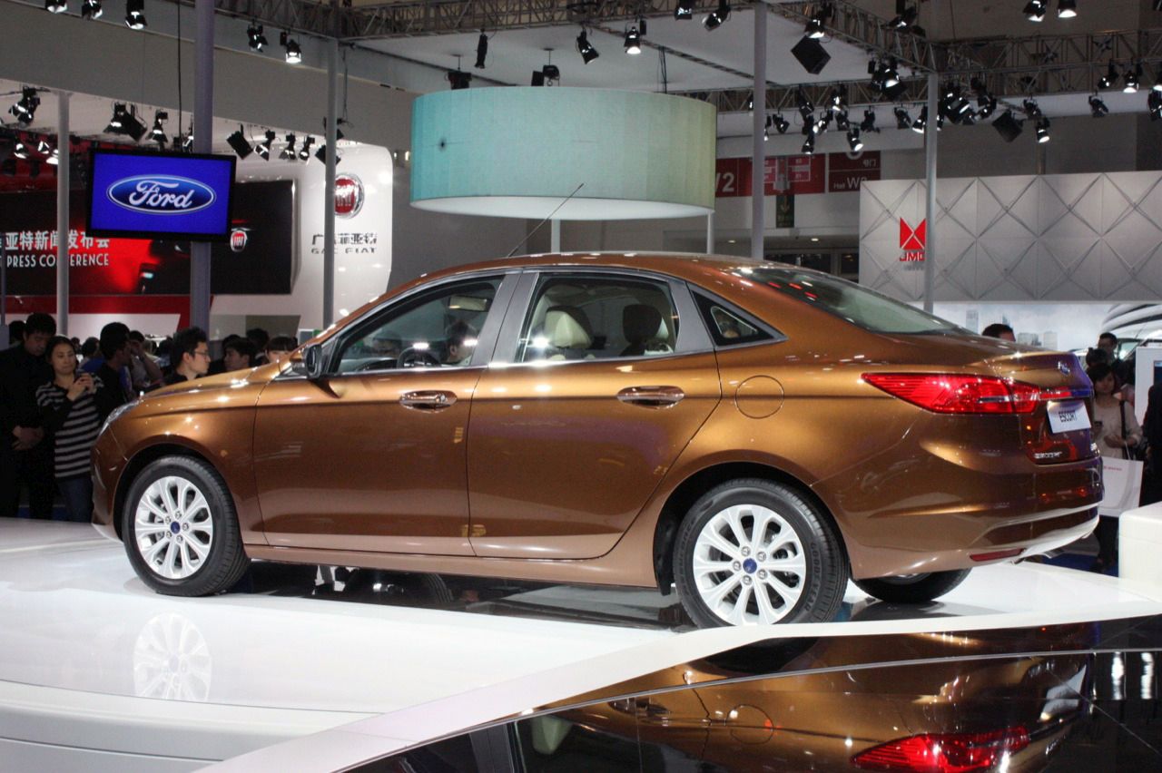 2014 FORD ESCORT PEKN FUARI RESM GALERS