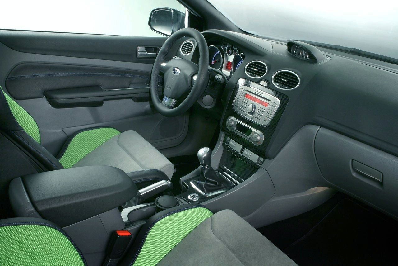 FORD FOCUS RS (2009) GALER