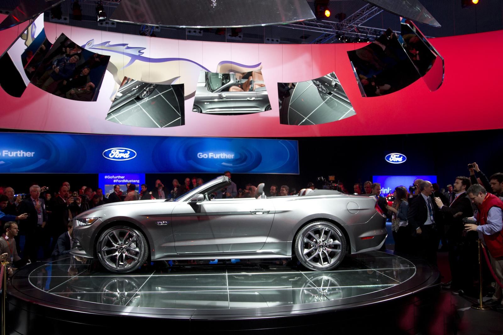 YEN 2015 FORD MUSTANG CONVERTBLE RESM GALERS