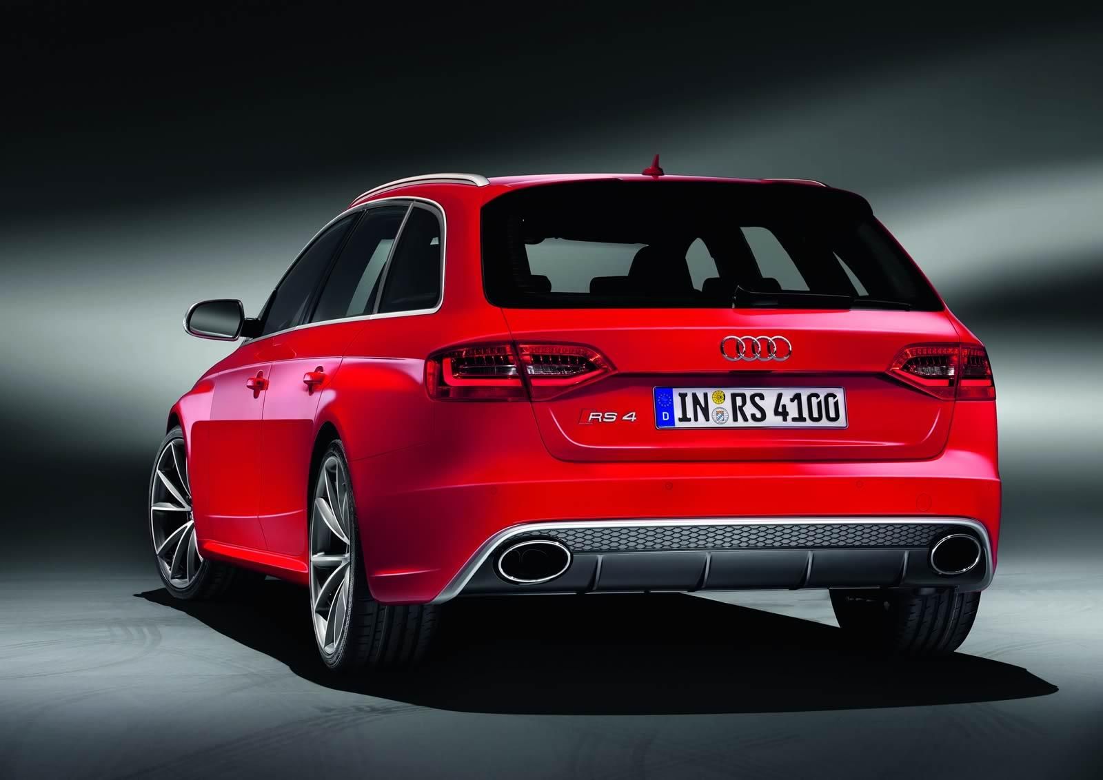 AUD RS4 AVANT GALER