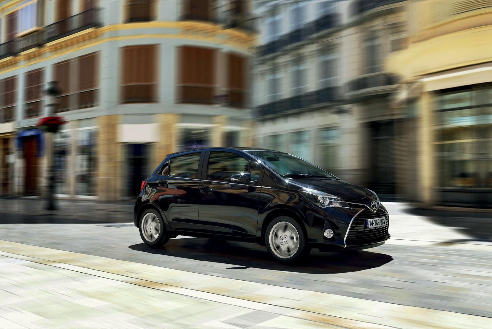 YEN 2015 MAKYAJLI TOYOTA YARS DETAYLI RESM GALERS