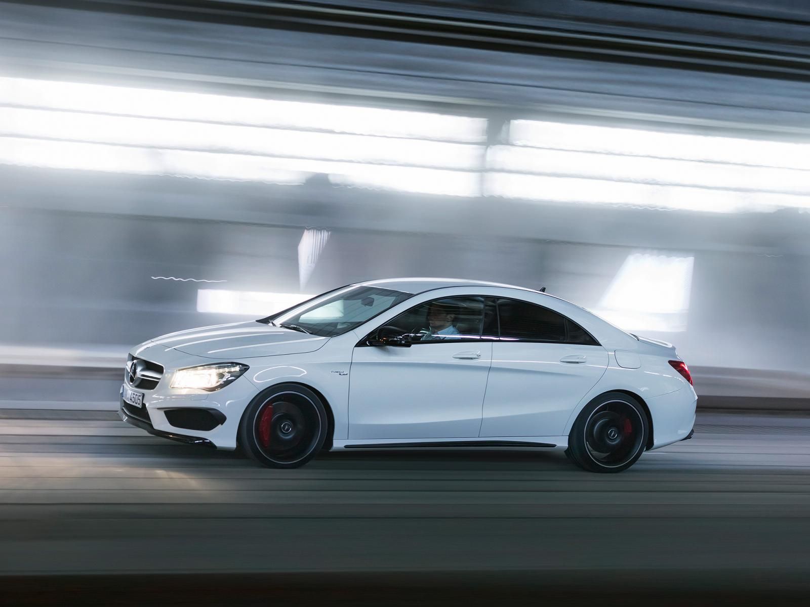 YEN MERCEDES CLA 45 AMG GALER