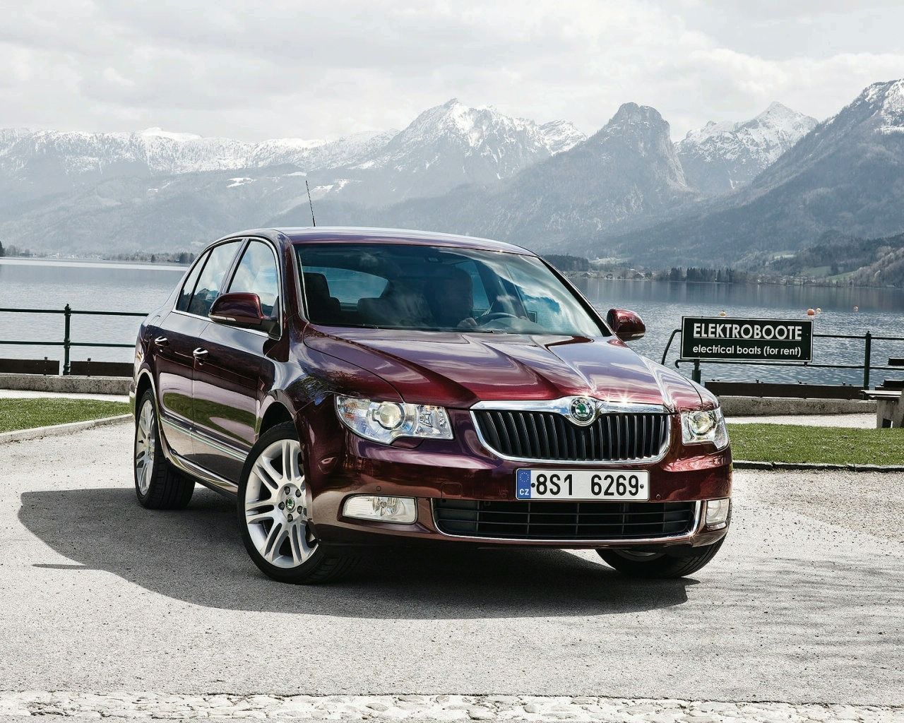 SKODA SUPERB (2008) GALER