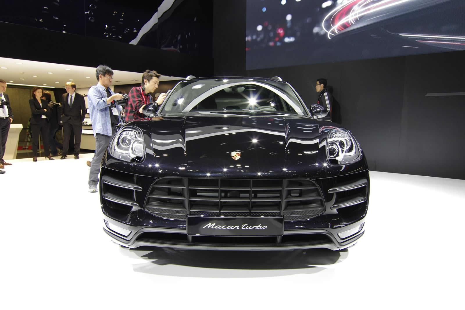 YEN PORSCHE MACAN LOS ANGLES TANITIM RESM GALERS