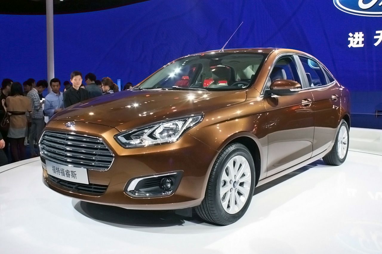 2014 FORD ESCORT PEKN FUARI RESM GALERS