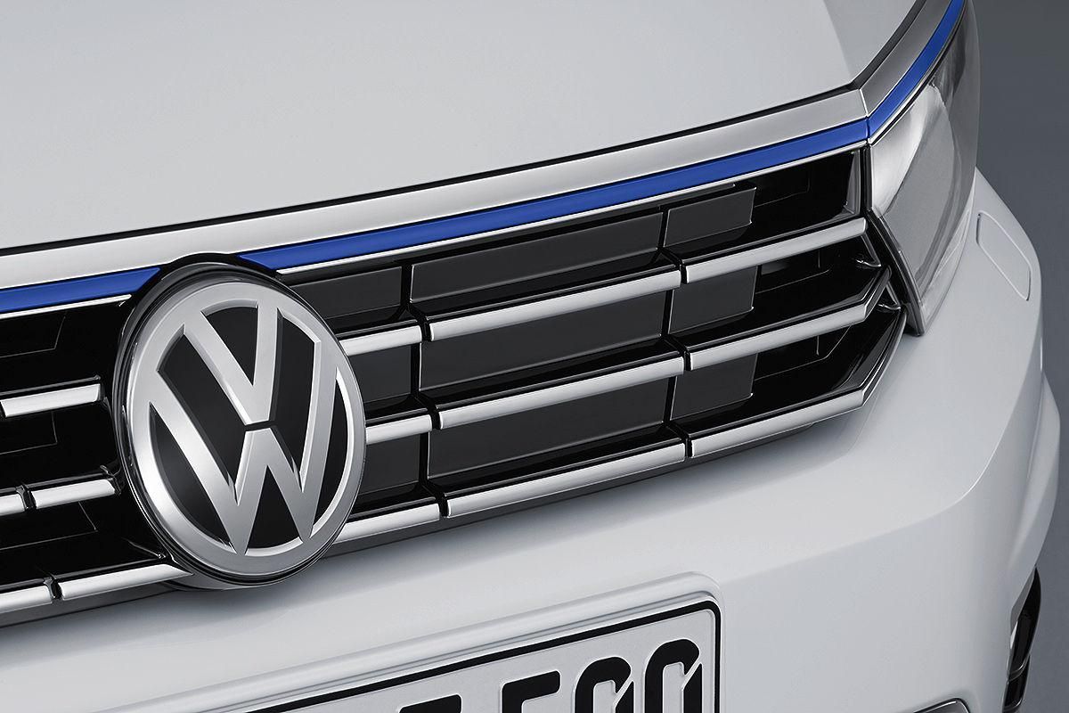 YEN 2015 VOLKSWAGEN PASSAT GTE RESM GALERS