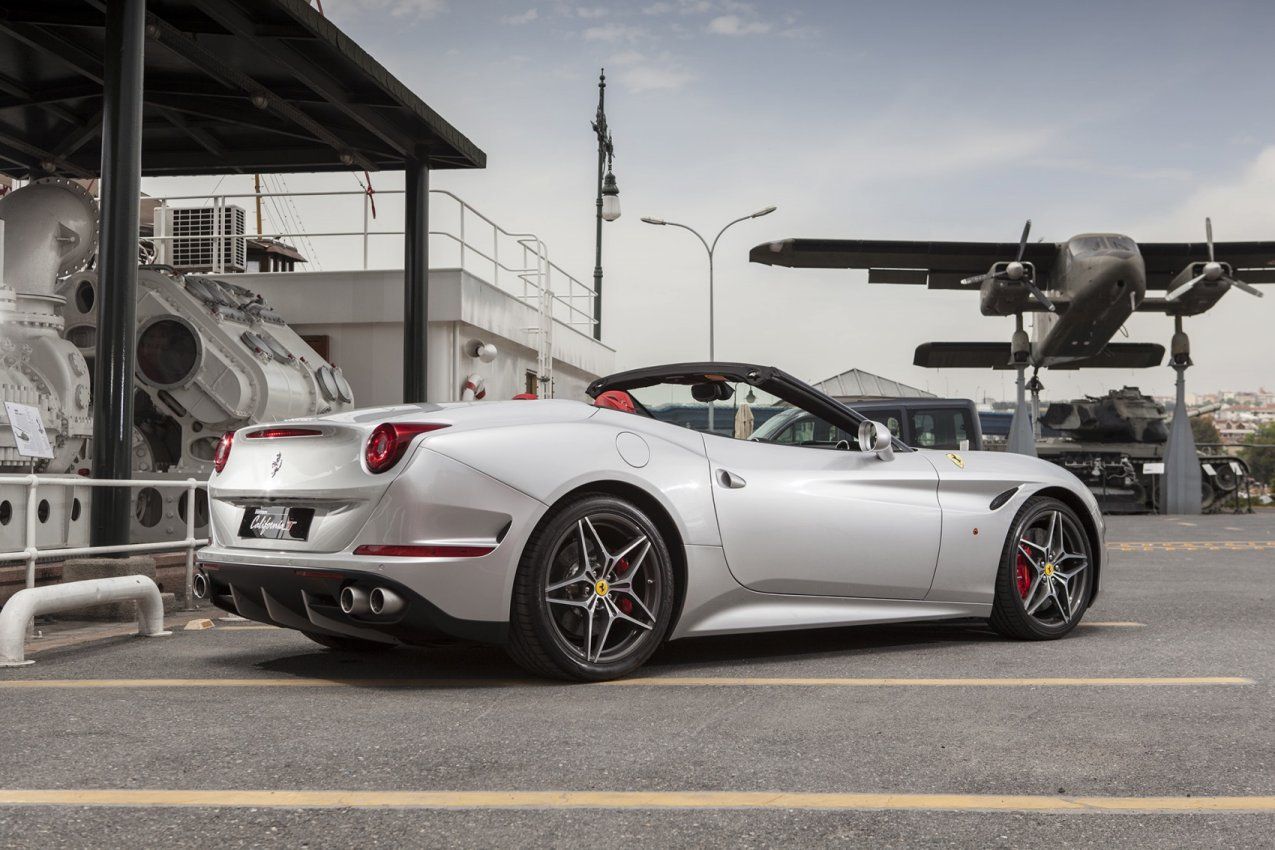  FERRARI CALIFORNIA T TRKYE'DE RESM GALERS