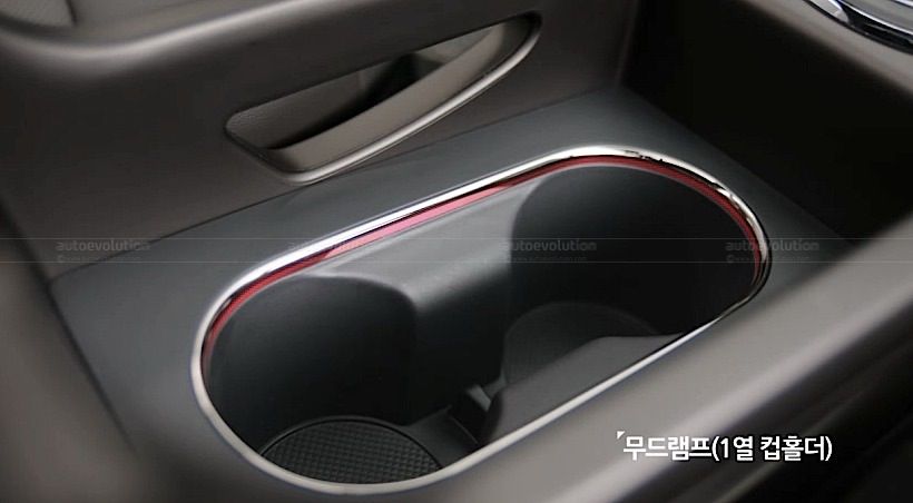 YEN MAKYAJLI KA SPORTAGE RESM GALERS (2)