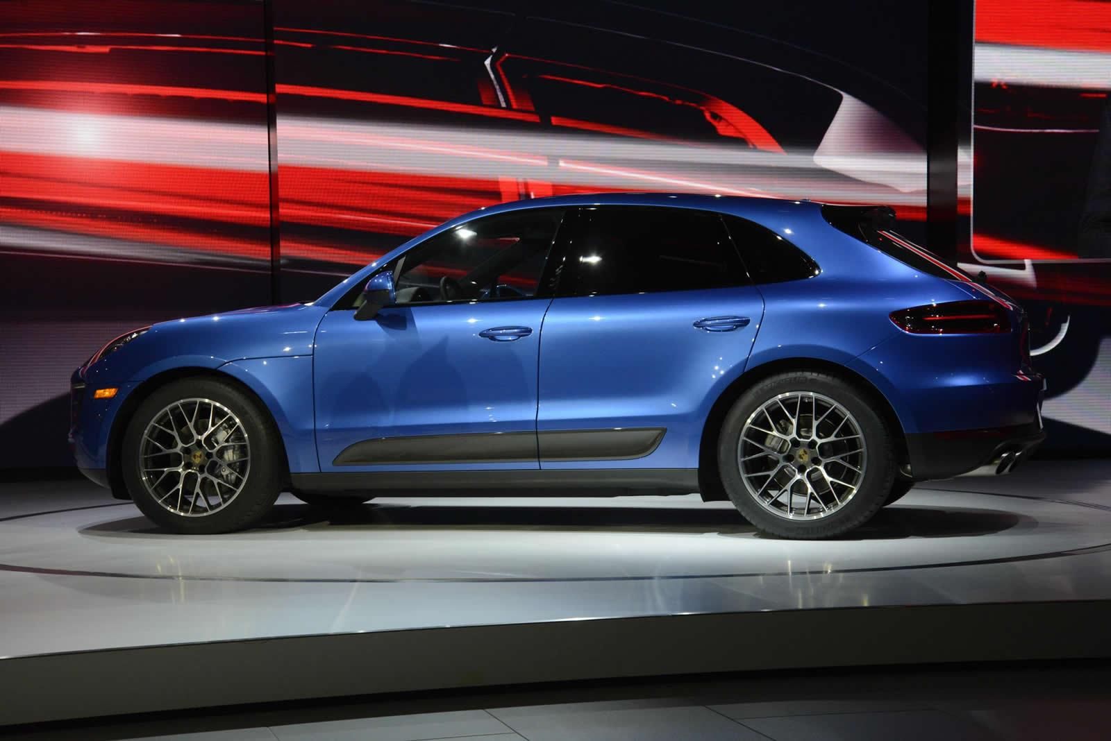 YEN PORSCHE MACAN LOS ANGLES TANITIM RESM GALERS