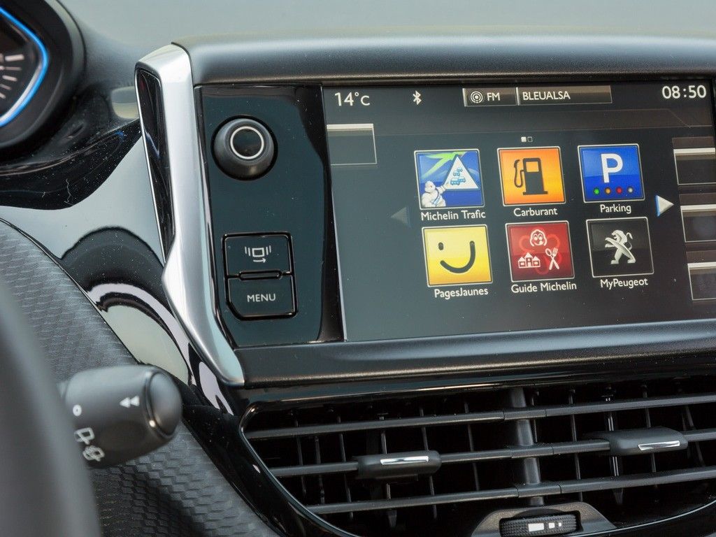 PEUGEOT 2008 M RENAULT CAPTUR MU KARILATIRMA RESM GALERS